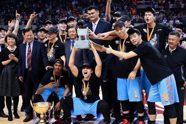 全明星球员集体回归,球队实力大增 全明星球员集体回归,球队实力大增