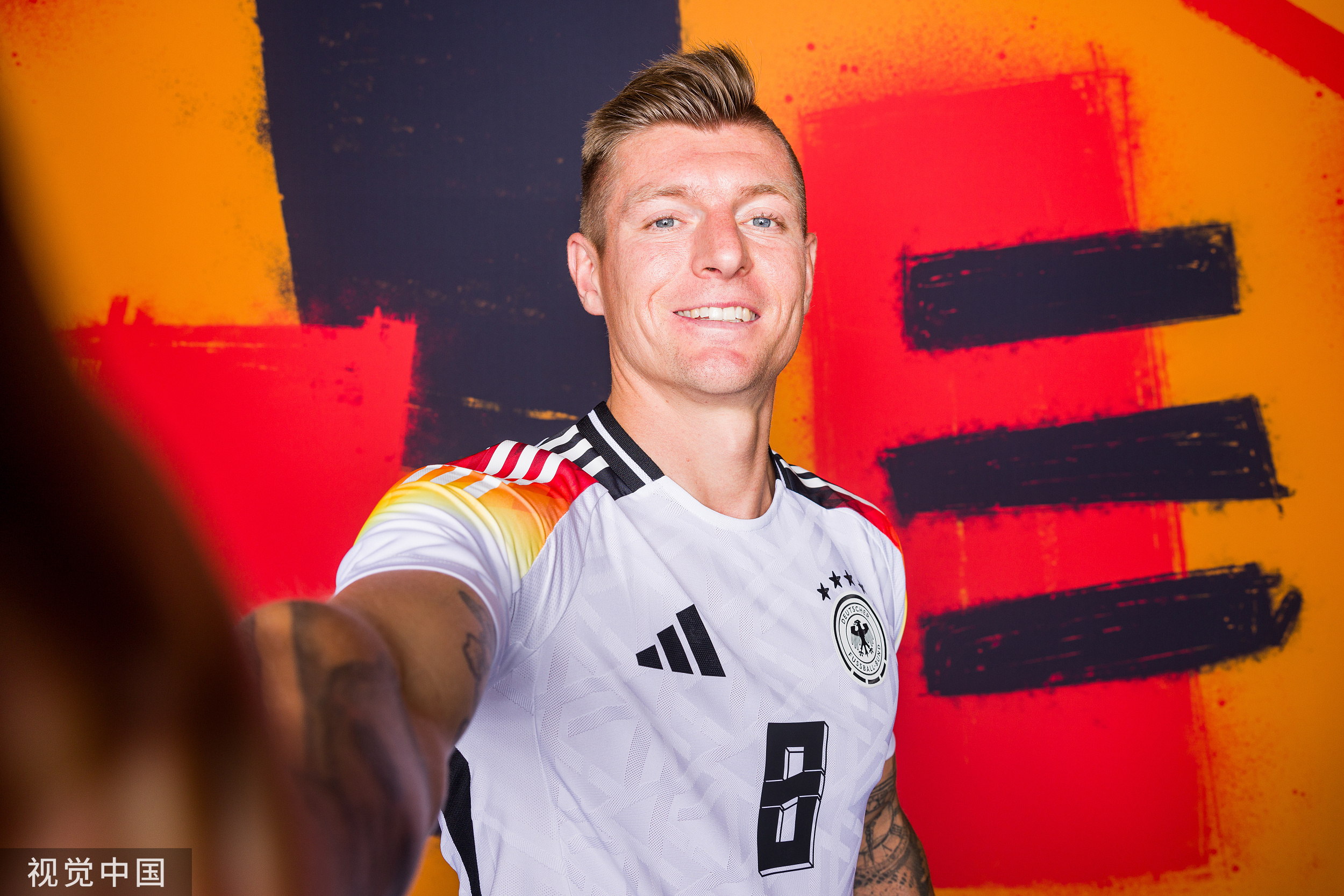 东道主队头号选手夺冠，独领风骚