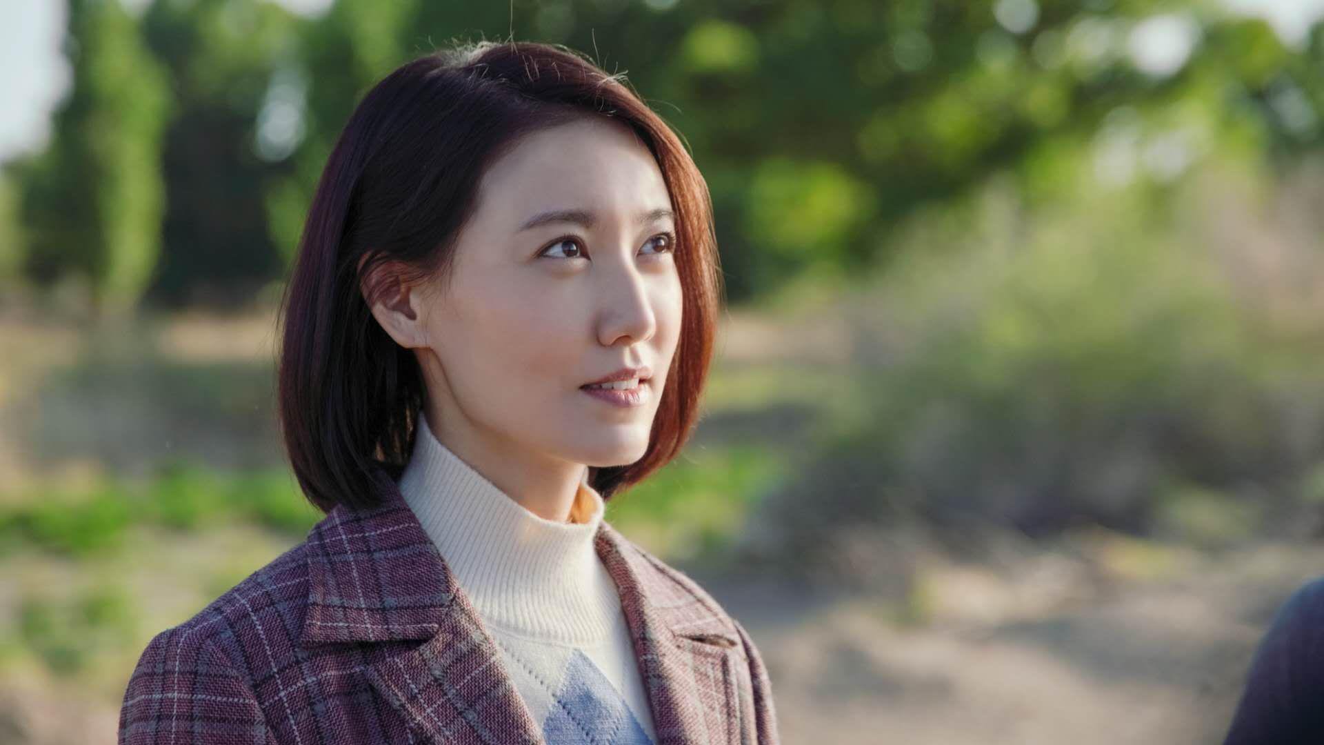 沉默的柱石与遥远的灯塔,当库尔图瓦的指尖照亮澳大利亚的黎明