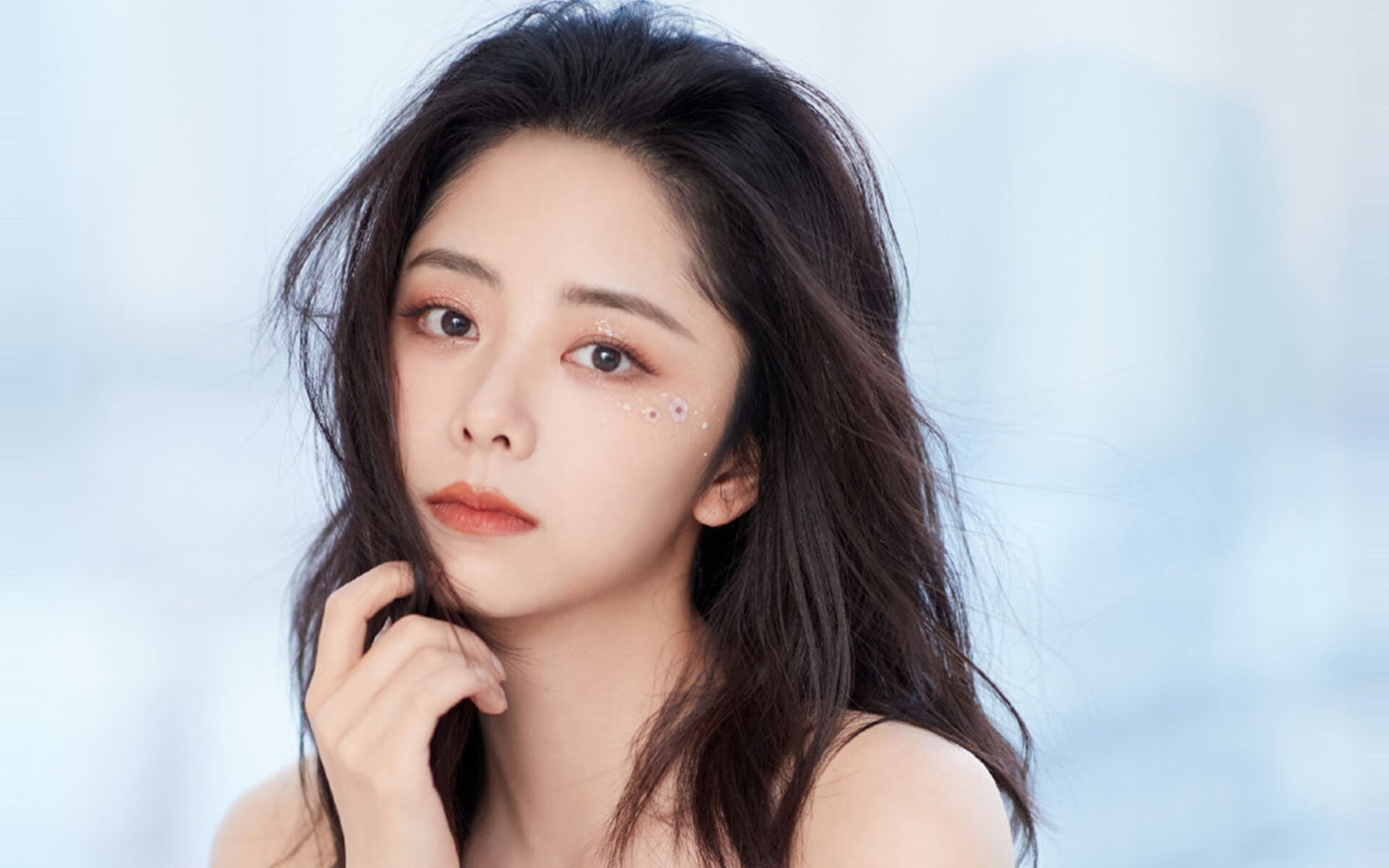 压哨绝杀!伊布魔鬼与天使的双面演出点燃英格兰逆袭夜